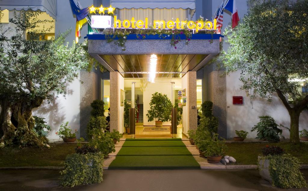 Hotel Metropol Caorle Luaran gambar