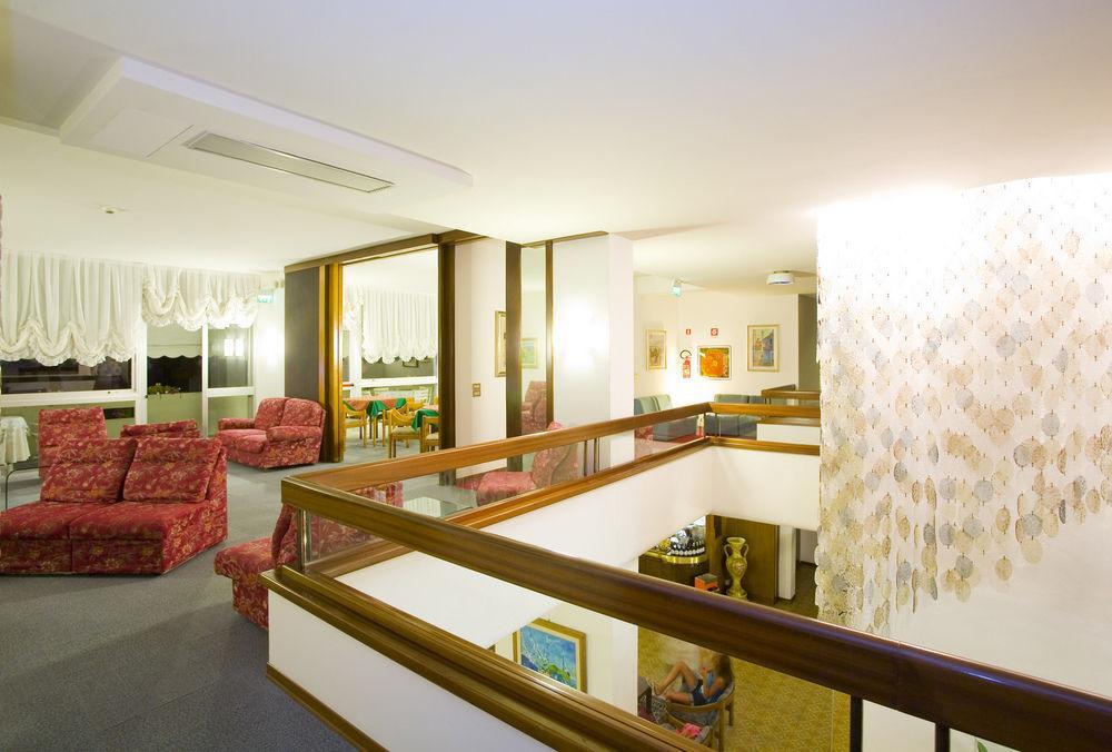 Hotel Metropol Caorle Luaran gambar