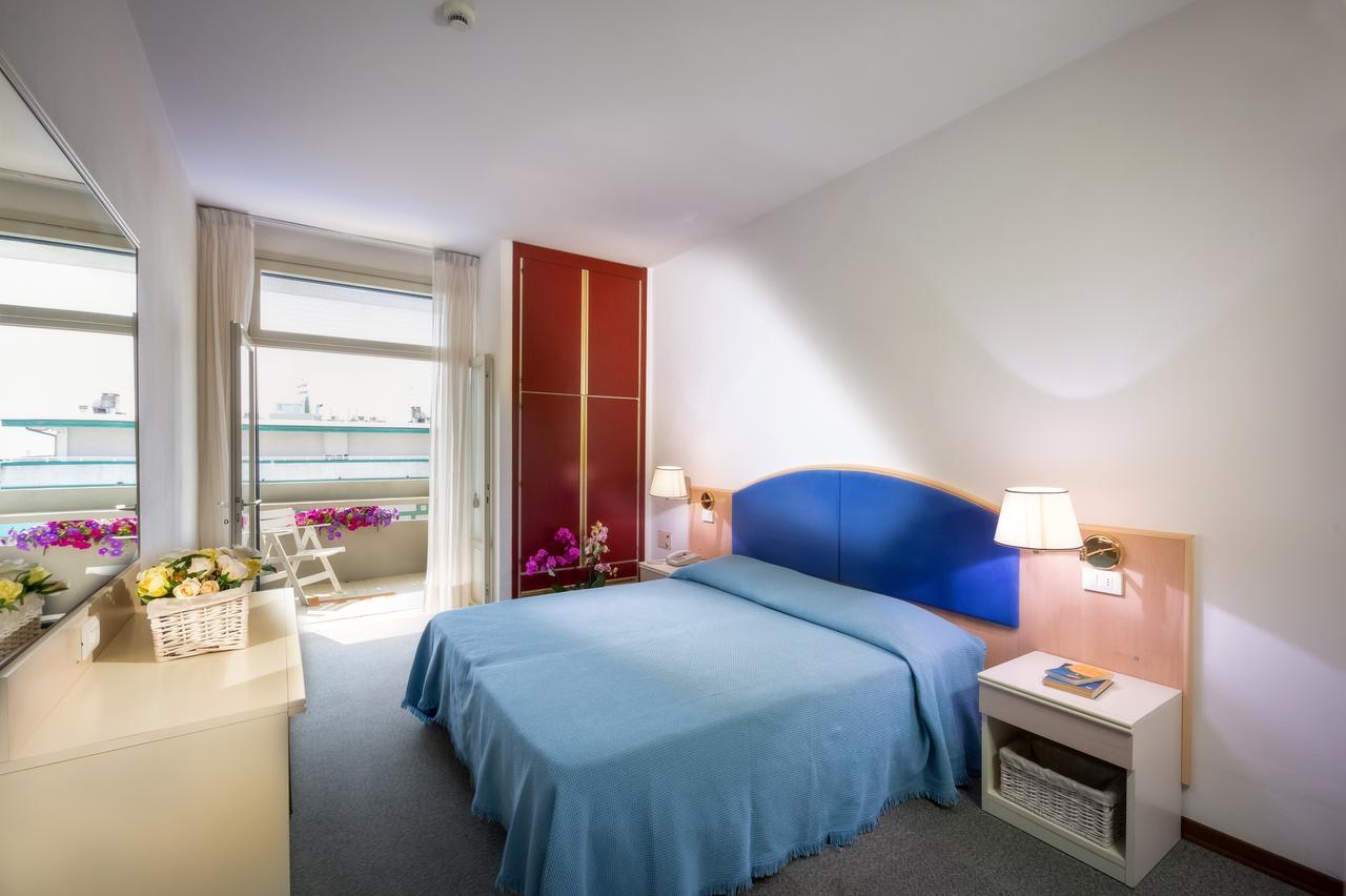 Hotel Metropol Caorle Luaran gambar